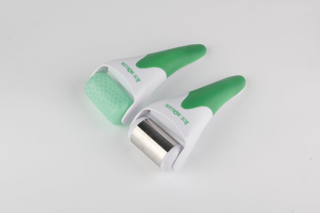 Using the Soluvique ice roller on the face